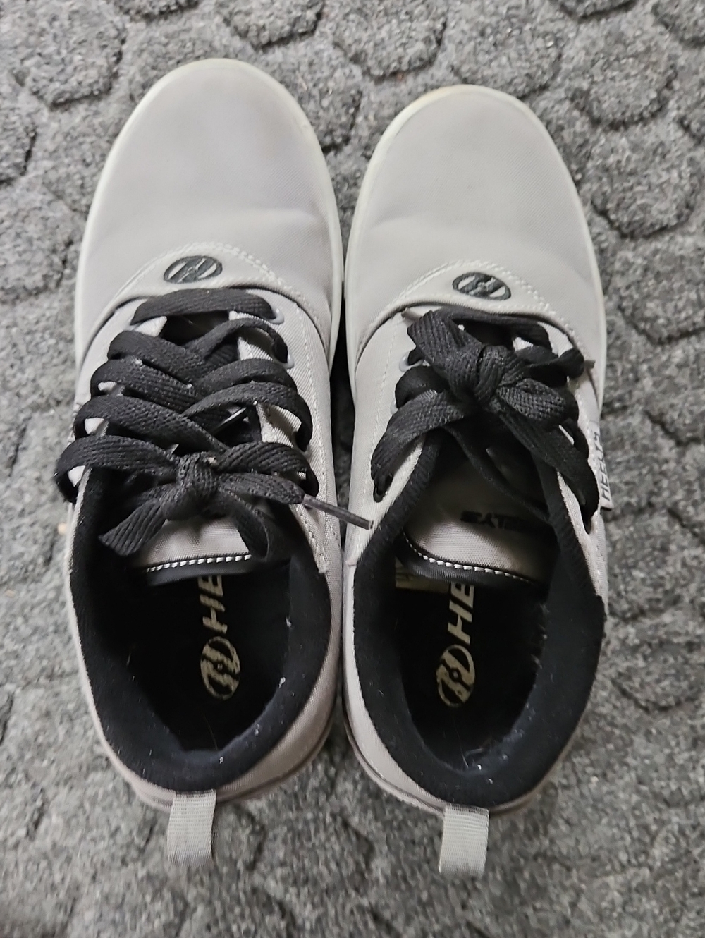 Kids HEELYS Gray Sneakers with Black Laces
